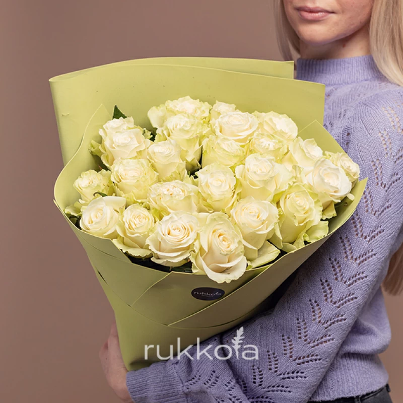 25 белых роз Мондиаль (Эквадор)