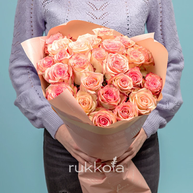 25 розовых роз Палома (Эквадор)