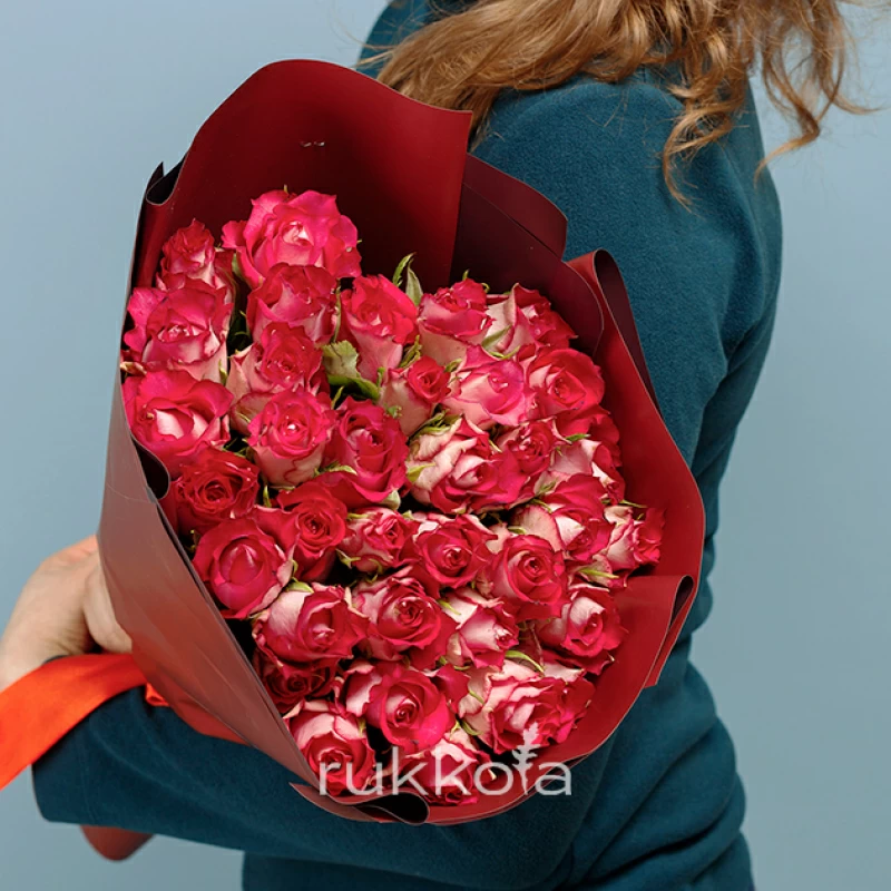 31 темно-розовая роза (Кения)