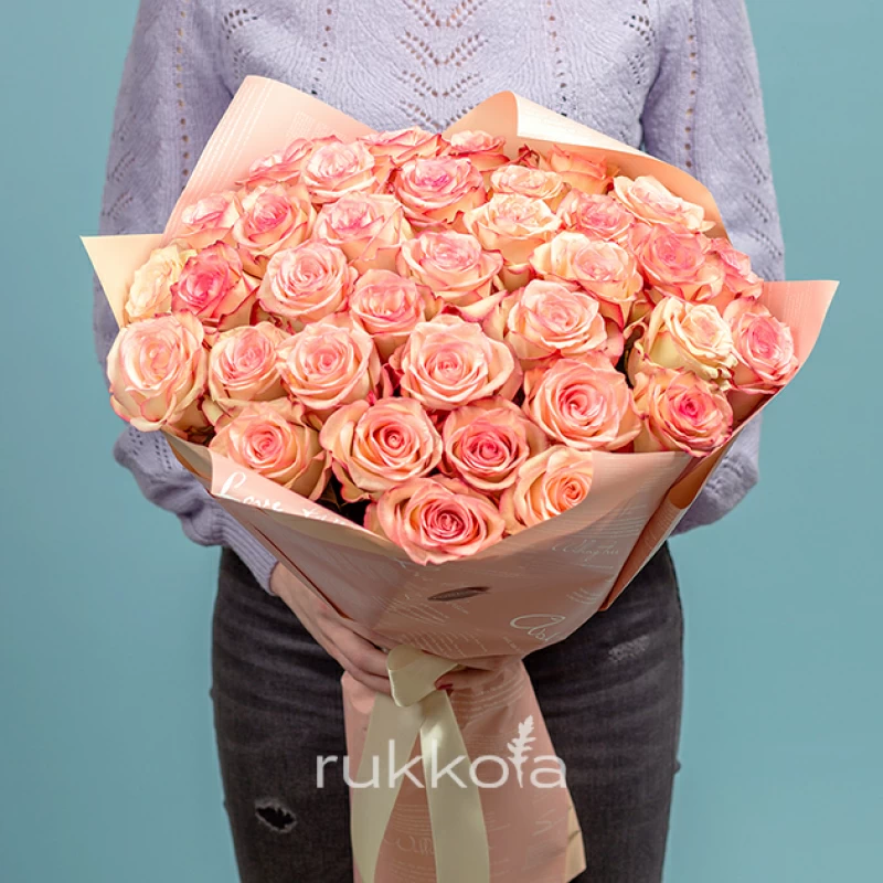 35 розовых роз Палома (Эквадор)