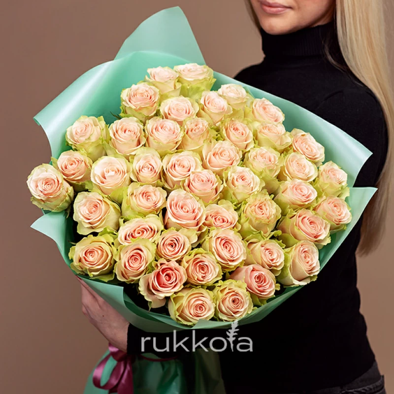 45 розовых роз Фрутетто (Эквадор)