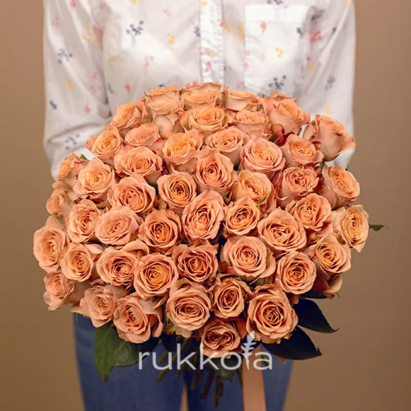 51 роза Капучино