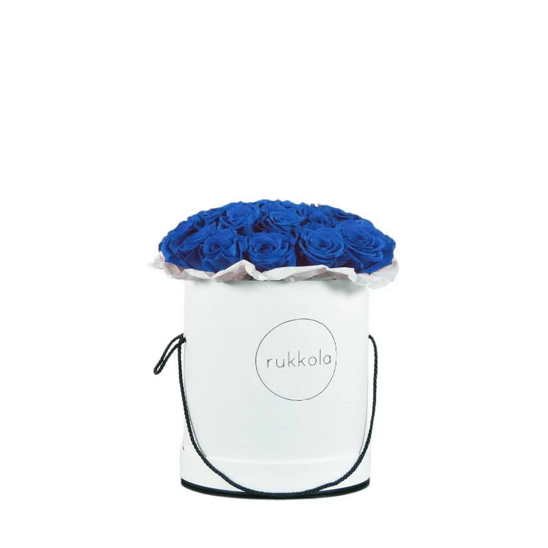 Синие розы в шляпной коробке
