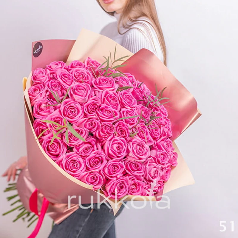 51 розовая роза