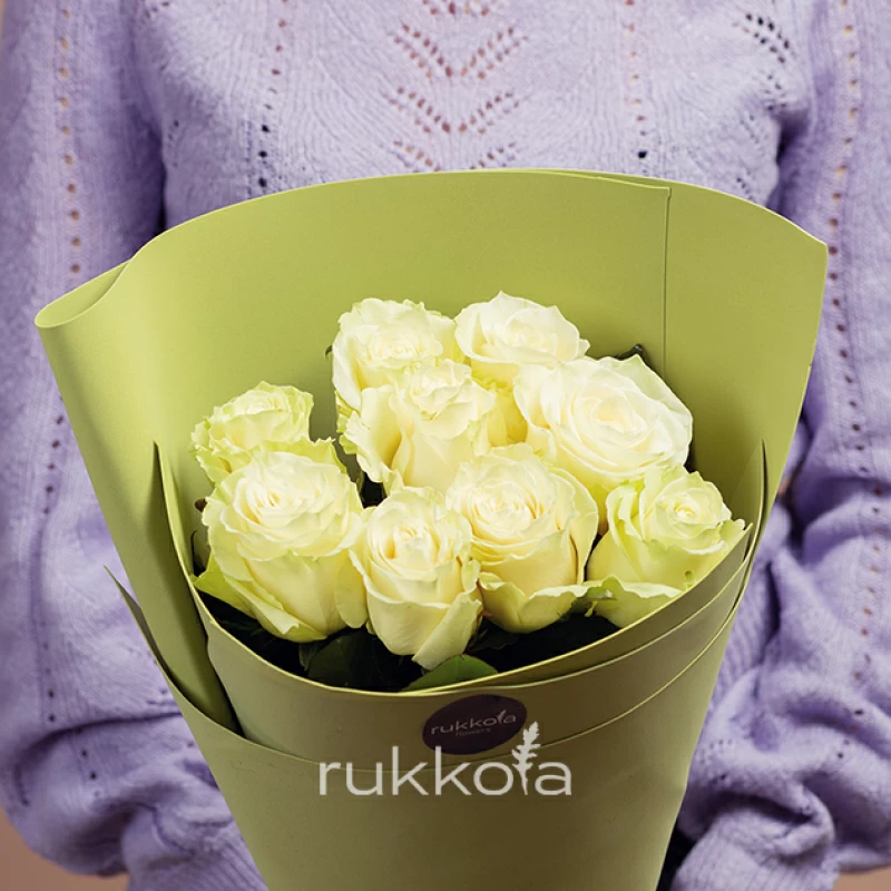 9 белых роз Мондиаль (Эквадор)