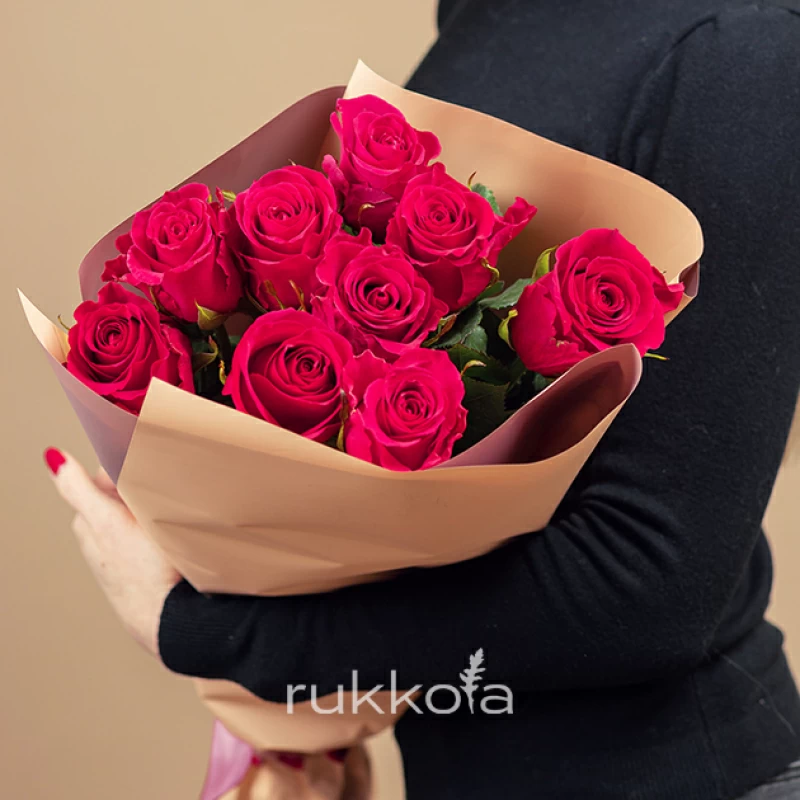9 малиновых роз Пинк Флоид (Эквадор)