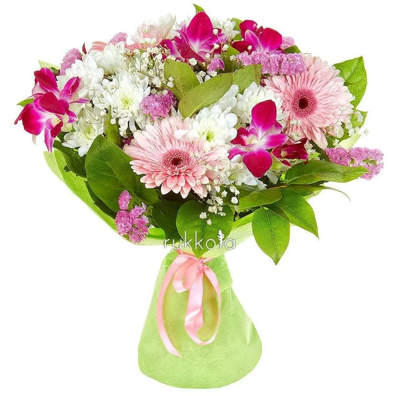 Букет с розовыми герберами и белыми хризантемами