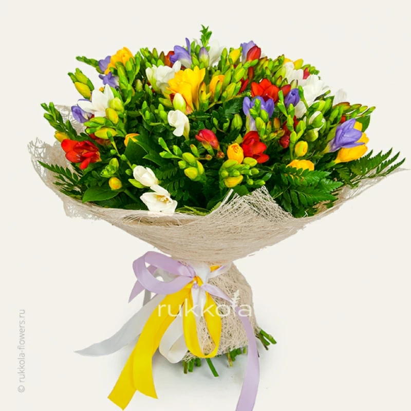 Букет из фрезий