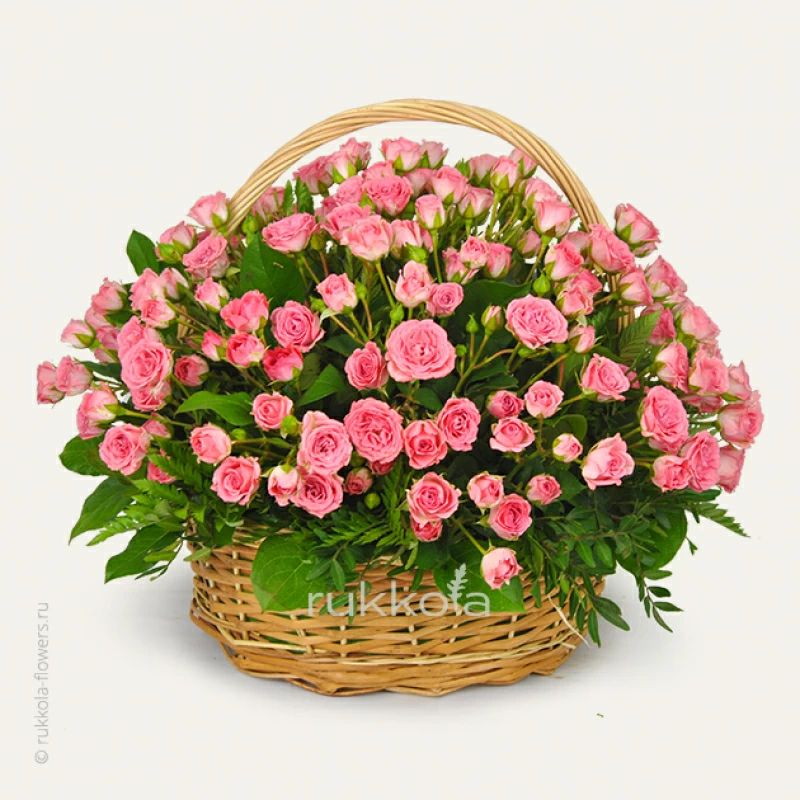 Корзина 51 кустовой розовой розы