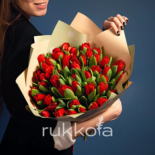 51 красный тюльпан