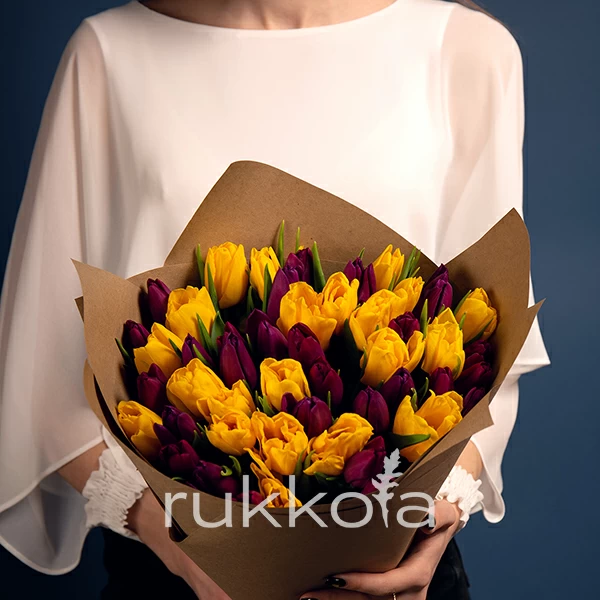 51 желтый и фиолетовый тюльпан