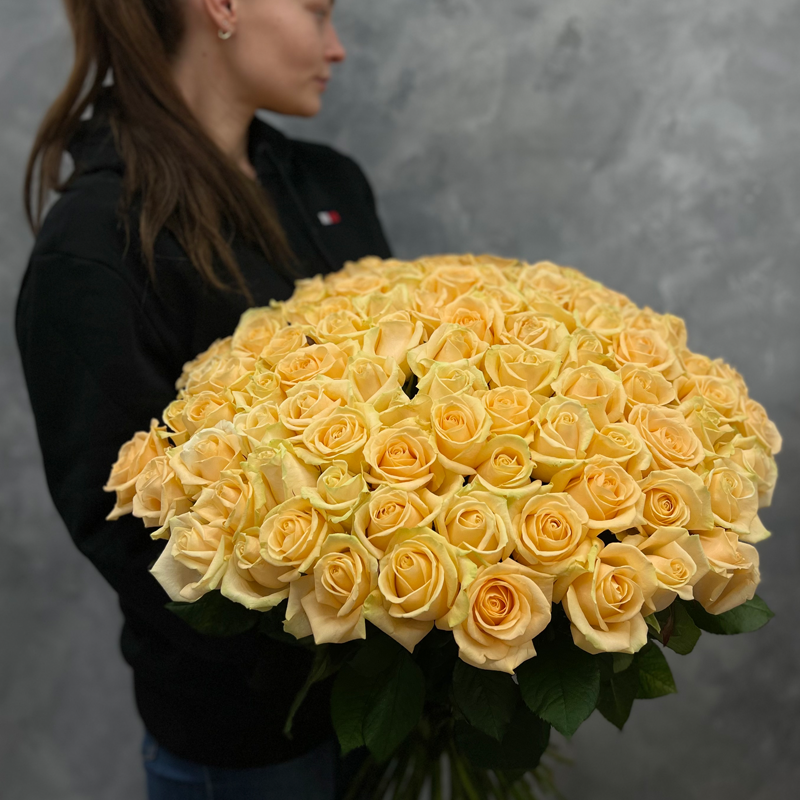 101 премиальная Голландская персиковая роза